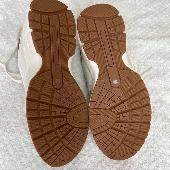 NWOT. GUESS Men's Palak Sneaker - Picture 8 of 9